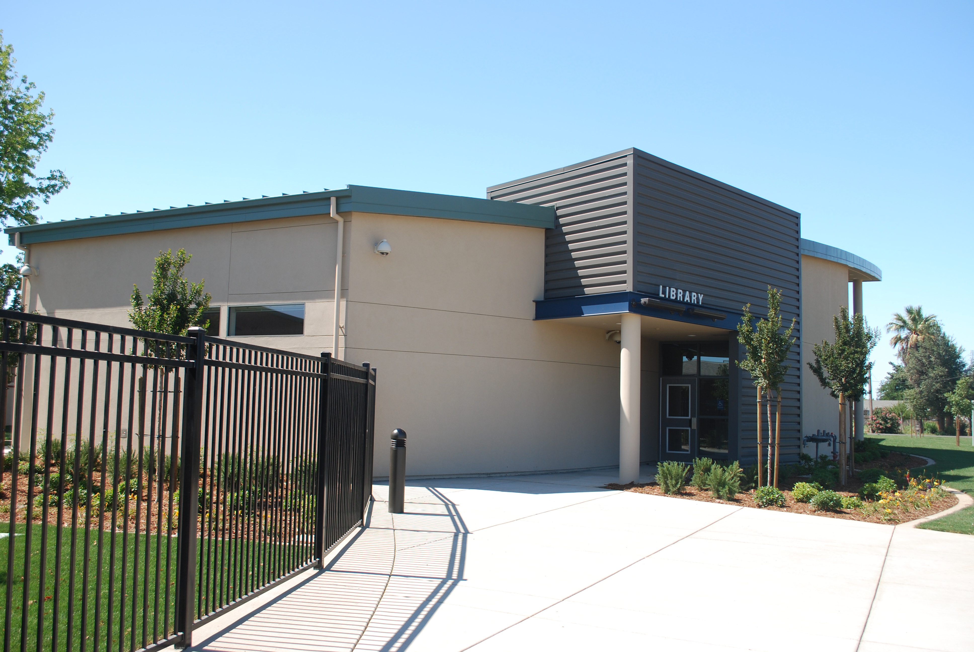 Yuba Gardens Gym and Library - Marysville, CA